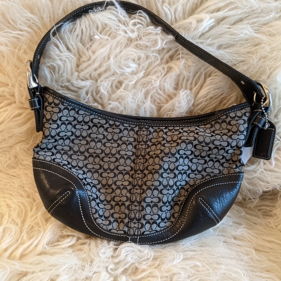 Authentic Coach Handbag - Picture 1 of 4